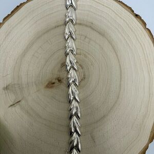 Italian Silver and Knife Edge Bracelet